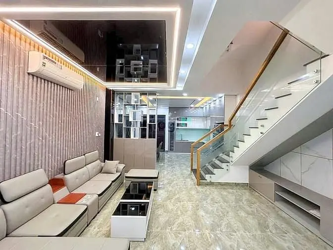 Nhà Phố Hiện Đại - Khu Dân Cư Đồng Bộ Dân Trí Cao - Huỳnh Tấn Phát