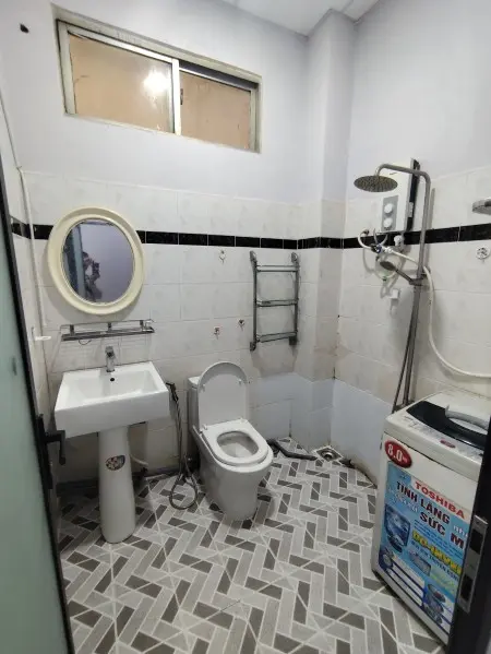 4,8Tr - 25M2: Nội Thất Đầy Đủ , Không Chung Chủ, Tối Đa 2Xe !