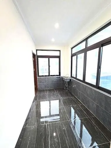 Bán Nhà Phân Lô Hoàng Quốc Việt 50M2 X 6T, Gara Ô Tô, Thang Máy,