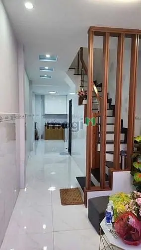 Bán Gấp Nhà Mt Trần Minh Quyền,Q10 33M2 Giá 1.5T Sổ Sẵn Hẻm Xe Hơi 4M