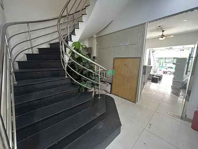 Bán Nhà Mặt Tiền 220 Phan Đăng Lưu, P.đức Nhuận, Hcm