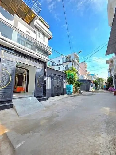 Nhà Phố Hiện Đại - Khu Dân Cư Đồng Bộ Đường 8M 2295 Huỳnh Tấn Phát