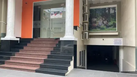 Cho Thuê Mặt Bằng Làm Showroom, Văn Phòng, Phòng Học, Spa, Kinh Doanh Online....mặt Tiền12M, 64M2