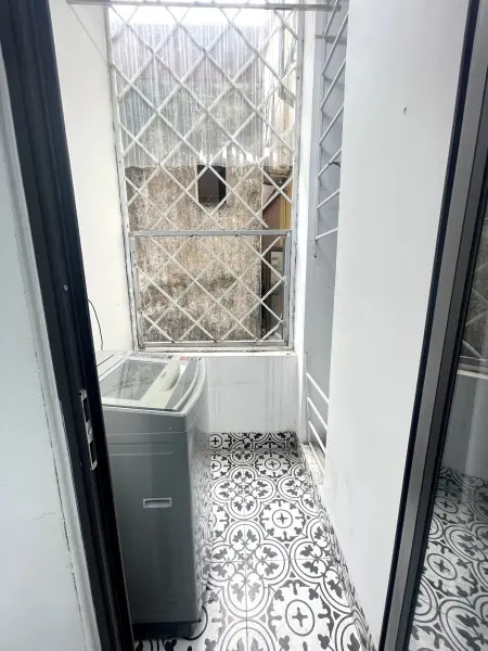 Hoàng Hoa Thám, Ba Đình - Chỉ 4Tr - Full Đồ - Máy Giặt Riêng
