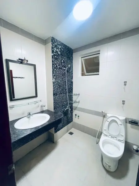 Phòng Mới Số 1 Đường D10, Full Nội Thất, Lầu 1, Dt : 35M2, Giá 5,2Tr/Th