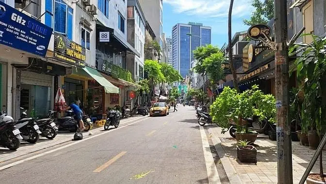 Bán Mặt Phố Nguyễn Văn Tuyết | 40M2 | Mặt Tiền 4.1M | Giá 26.5 Tỷ