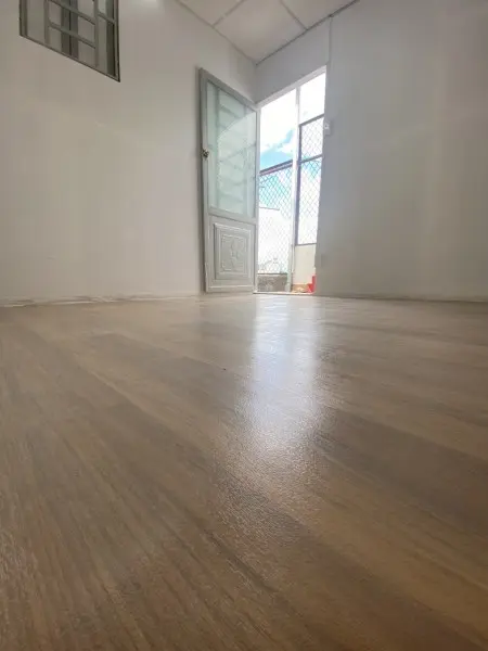 Phòng Trọ Ban Công , Máy Lạnh + Tủ Lạnh Trần Văn Đang Q3 Giá Rẻ