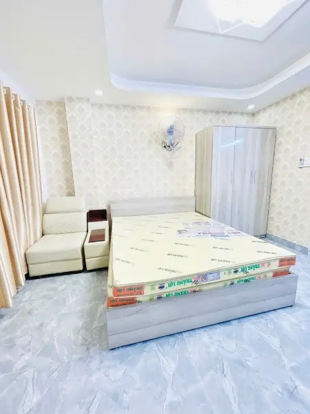 Trống Phòng 5Tr Full Nội Thất Có Cửa Sổ Trời Lớn Ở Gò Vấp