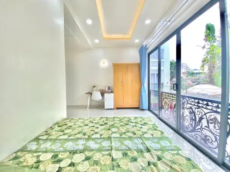 Cho Thuê Căn Hộ Ban Công Giả Full Nội Thất Gần Hàng Xanh Đại Học Hutech Uef Ngoại Thương Gtvt Hiu