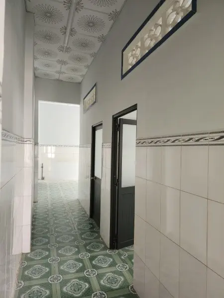 Nhà Cho Thuê, Mặt Tiền Nhựa Lớn Rộng 16M, Phía Trái Và Phải Đều Cách Chợ 2Km