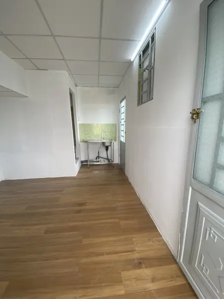 Phòng Trọ Ban Công , Máy Lạnh + Tủ Lạnh Trần Văn Đang Q3 Giá Rẻ