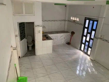 Cho Thuê Nhà Nguyên Căn 2 Mặt Hẻm Thoáng Mát