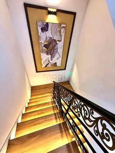 Phan Đình Phùng Phú Nhuận Giáp Quận 1 - 4 Tầng Mới - 5Pn Sân Thượng