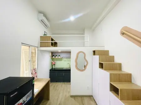 Cho Thuê Phòng Trọ Có Gác Cửa Sổ Thoáng - Gần Hàng Xanh, Metro Tân Cảng Giáp Quận 1 Quận 2