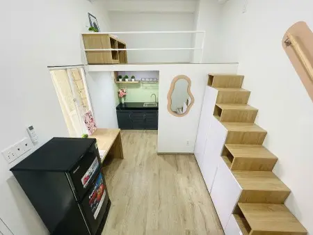 Cho Thuê Phòng Trọ Có Gác Cửa Sổ Thoáng - Gần Hàng Xanh, Metro Tân Cảng Giáp Quận 1 Quận 2