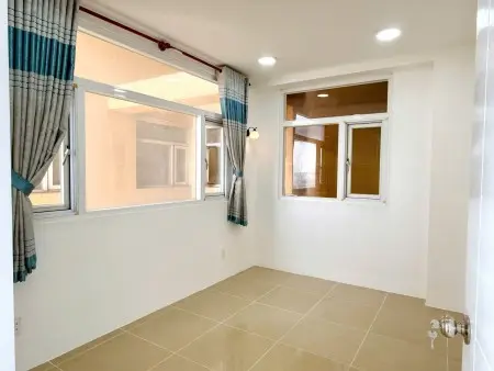 Chung Cư Nguyễn Trãi, Bến Thành, Q1, 70M2, 2Pn, 12Tr/Tháng.