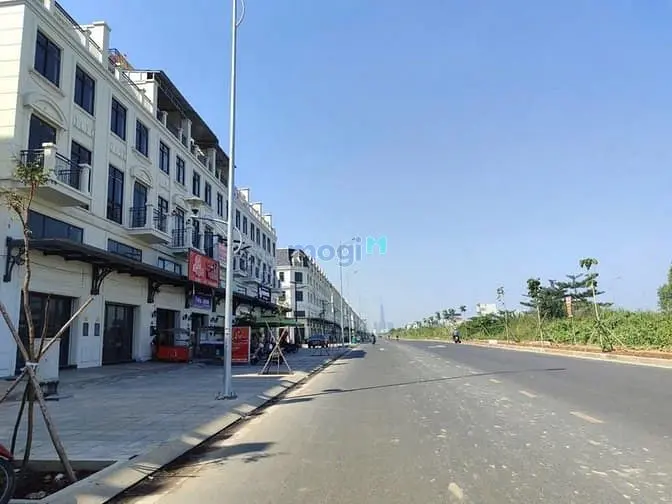 Cho Thuê Nhà Mặt Tiền Đường Song Hành Khu Lake View Quận 2 Dt 30X20M