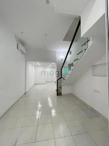 Bán Nhanh Nhà Tập Thể Tầng 1 Lò Đúc, Giá 7.2 Tỷ, Tổng Dtsd 100M2, Ảnh