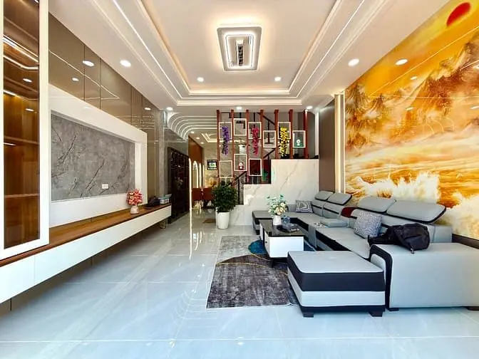 Nhà Kế Bên Chợ Đường, Dt:4.5X12M, Trệt, 2 Lầu, 3Pn, P.thờ, Ban Công