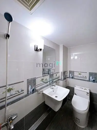 Nhà Mới Ở Nguyễn Lương Bằng-Đống Đa Dt 49M2X4Tầng Giá 4.6 Tỷ-Ngõ Nông