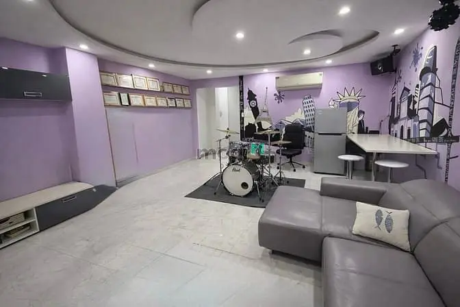 Nhà Bán Sát Mặt Tiền Lạc Long Quân - Hxh - 60M2 - 5 Tầng - Nhà Đẹp