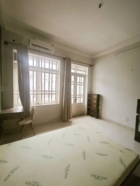 Phòng Trọ Full Nội Thất Ban Công Đường Nguyễn Xí Gần Hutech, Đh Ngoại Thương, Gtvt, Ngã Tư Hàng Xanh