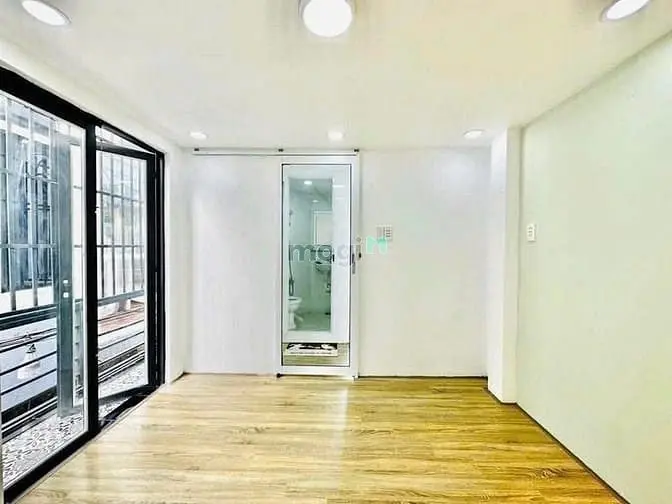 🔥 Nhà Đẹp Ngay Lô Góc Thế Này Mà Chỉ Có Nhỉnh 2 Tỷ 📍 Phường 15_ Tb