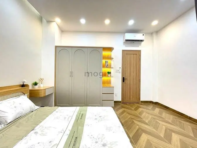 Ngay Ủy Ban P12 - Bùi Đình Túy - B.thạnh - 4.5X10M - 2 Tầng - Full Nt