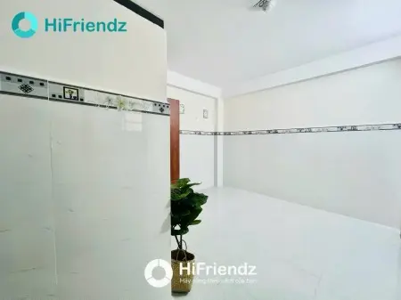 Cuối Tháng Em Trống Phòng Sẵn Nội Thất Cơ Bản Ngay Gần Ngã Tư Bốn Xã