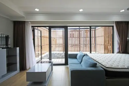 Căn Hộ Ban Công, Thang Máy, Đầy Đủ Nội Thất - Gần Ngã Tư Hàng Xanh Giáp Quận 1, Quận 2