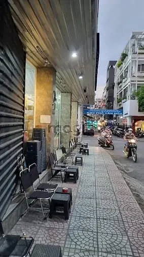 Ngang 12M - Cho Thuê Nhà Góc 3Mặt Tiền Bùi Thị Xuân, Quận 1, Giá 7X