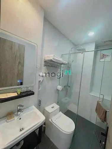 Cho Thuê Khách Sạn Mặt Tiền Phan Xích Long - Phường Cầu Kiệu