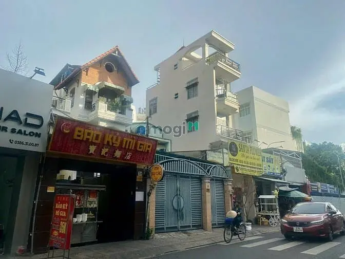 32.5 Tỷ! Bán Mt Đ. Nguyễn Văn Đậu, Bình Thạnh - 5.45X32.5M - Hầm 7 Lầu