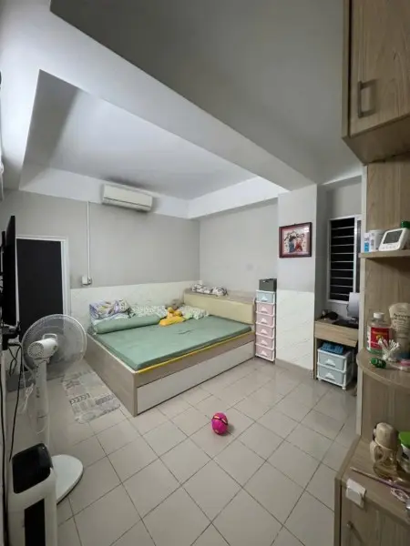 Chung Cư Nguyễn Thị Minh Khai, Q3: 75M2, 2P Ngủ, Nt Mới, 11Tr/Th