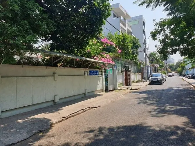 Khuôn Đất Siêu Đẹp 327M2 Khu Biệt Thự Đường Nội Bộ 10M P.12 Q.10