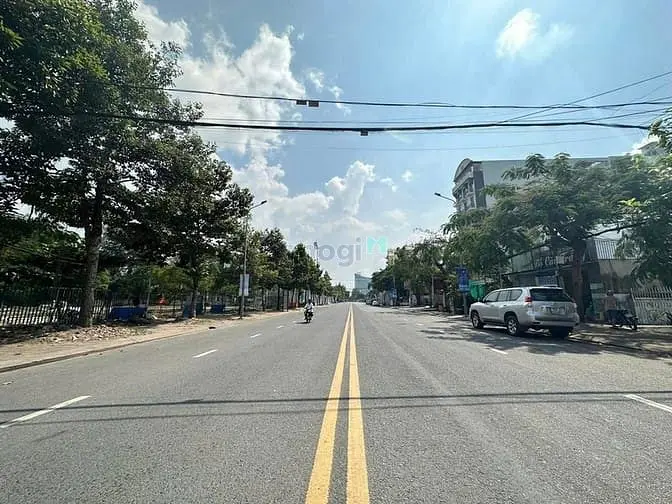 Nền Đẹp Mặt Tiền Đường Lê Lợi, Ninh Kiều, Cần Thơ - 31.5 Tỷ