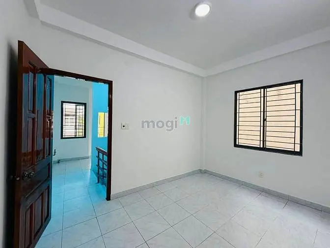 Quận 1 Hẻm Xe Hơi 56M2- 3 Tầng- Chỉ 2 Tỉ 110 + Trần Quang Khải Quận 1