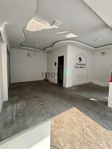 Ngang 6.5M - Cho Thuê Nhà Mặt Tiền 160 Hồ Văn Huê, Phú Nhuận - 24Trieu