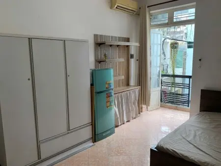 Studio Ban Công Lầu 1 - Nội Thất Đầy Đủ - Được Nuôi Pet