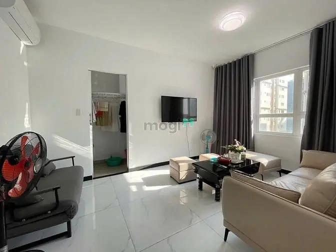 Chung Cư Cmt8, Bến Thành, Q1: 76M2, Nội Thất Mới, 12Tr/Tháng, 2Pn