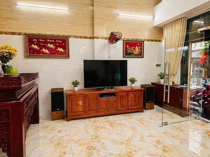 Bán Nhà Lý Thường Kiệt - Sát Quận 10 - 80M2 - 5 Tầng - Ngang 5.5M