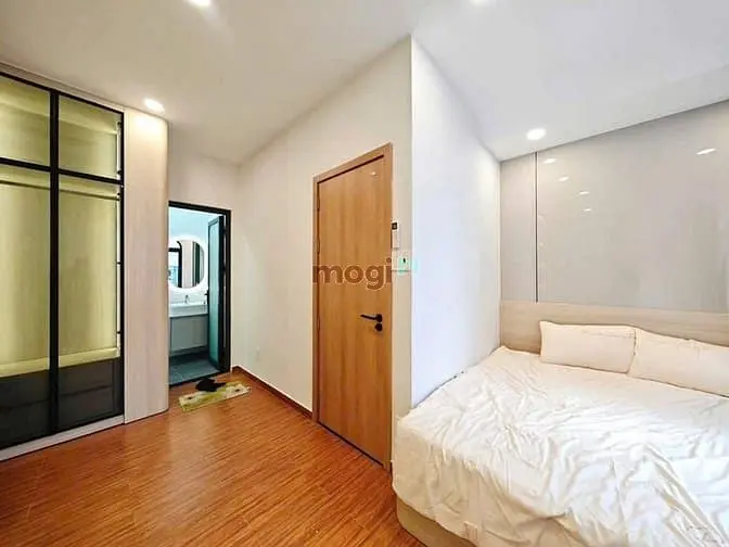 [ 2 Tỷ 680 ] Nhà 5 Tầng - Hẻm Xe Hơi - Khu Vip Nguyễn Đình Chiểu Q3