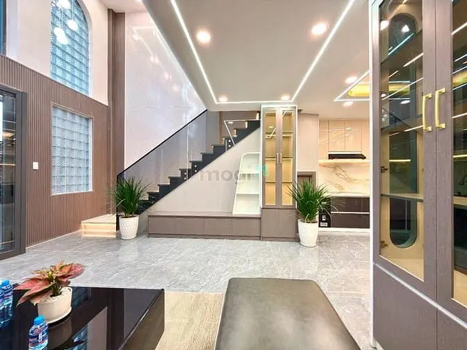 Nhà 1 Sẹc Thạnh Lộc 15, Dt:5,5X10M, Lửng, 3 Lầu, 5Pn, P.thờ, S.thượng