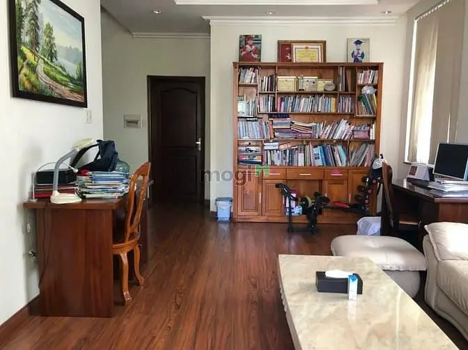 Bán Biệt Thự Đẹp Ngay Mt Đường Lớn Kế Song Hành 500 M2 Sử Dụng Gần