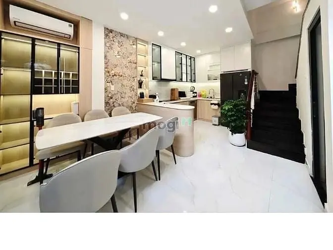 Bán Căn Nhà 5 Tầng Mới, Đẹp Ngay Khu Vip Phường Bàn Cờ, Hxh, Hơn 8 Tỷ