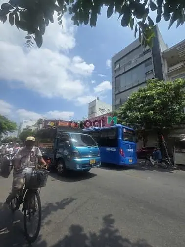 Cho Thuê Toà Nhà Mt Độc Lập- Dt 9X30- Đúc 1 Trệt+ 4 Lầu- St