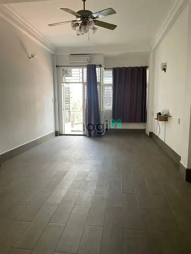 Giá Rẻ 40Triệu - Cho Thuê Nhà 33 Quốc Hương, P.thảo Điền, Q2 - Dt 4X24