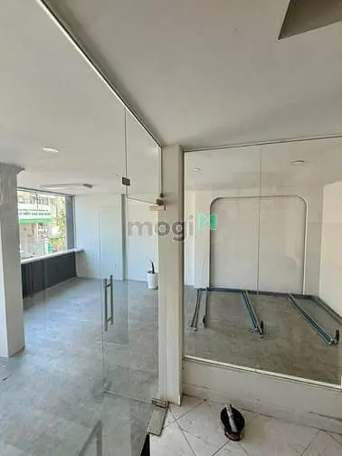 Ngang 6.5M - Cho Thuê Nhà Mặt Tiền 160 Hồ Văn Huê, Phú Nhuận - 24Trieu