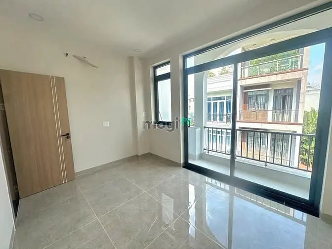 Nhà 1 Trệt 2 Lầu 1 Tum Ngay Sau Chợ Long Trường, P. Long Trường