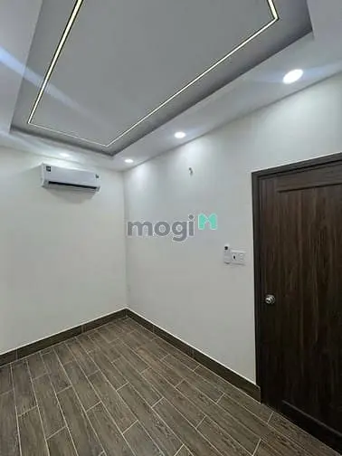 Siêu Phẩm Mới-Full Nội Thất- Mini Nhỉnh 4 Tỷ- Ngay Cách Mạng Tháng 8